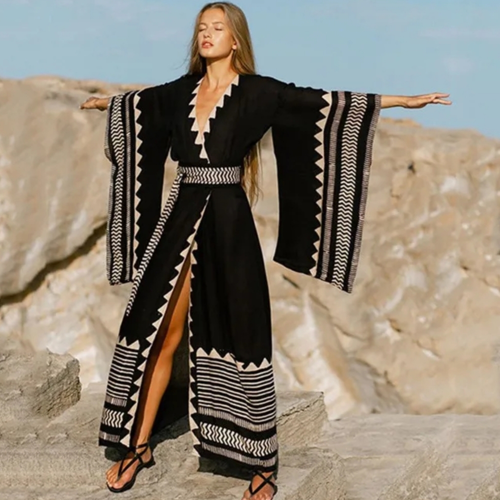 Aztec Tribal Black Bohemian Vintage Styled Kimono, Resortwear Robe Duster - Picture 2 of 8